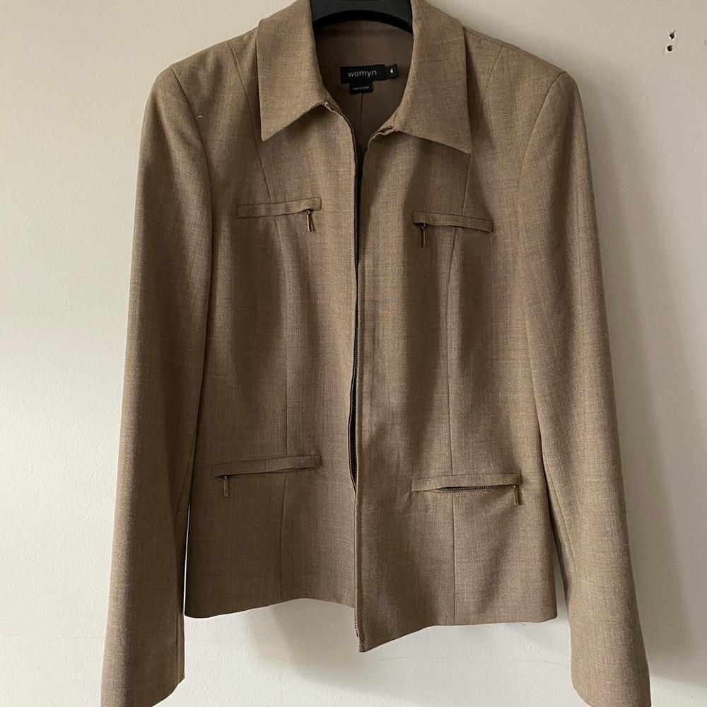 Womyn Zip up Blazer